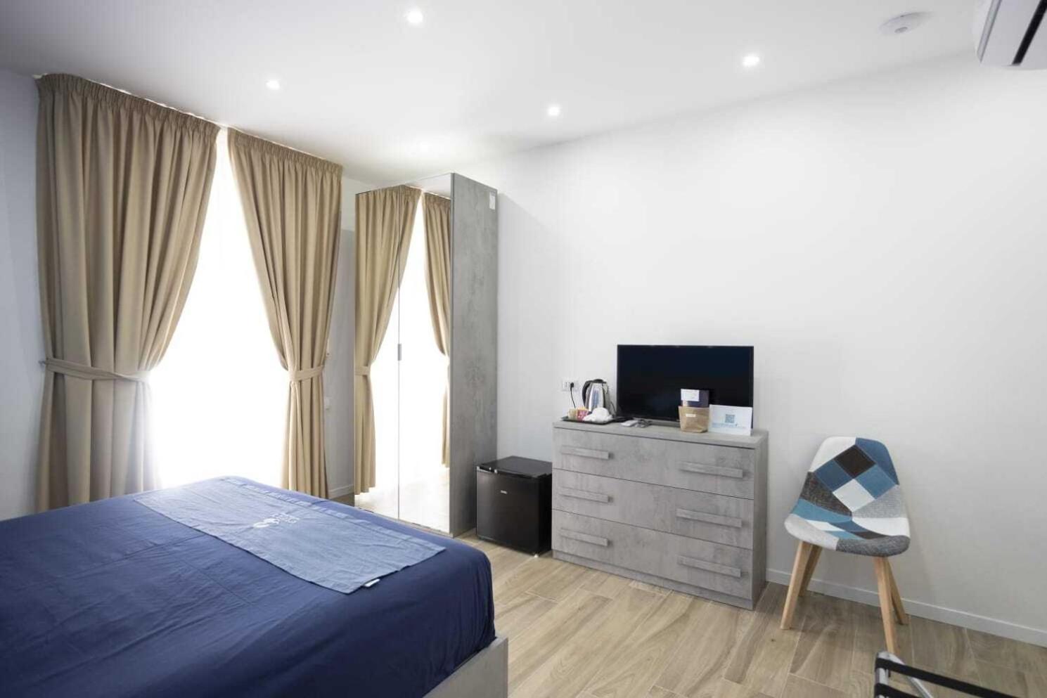 Giuly Suites & Rooms Neapol Exteriér fotografie
