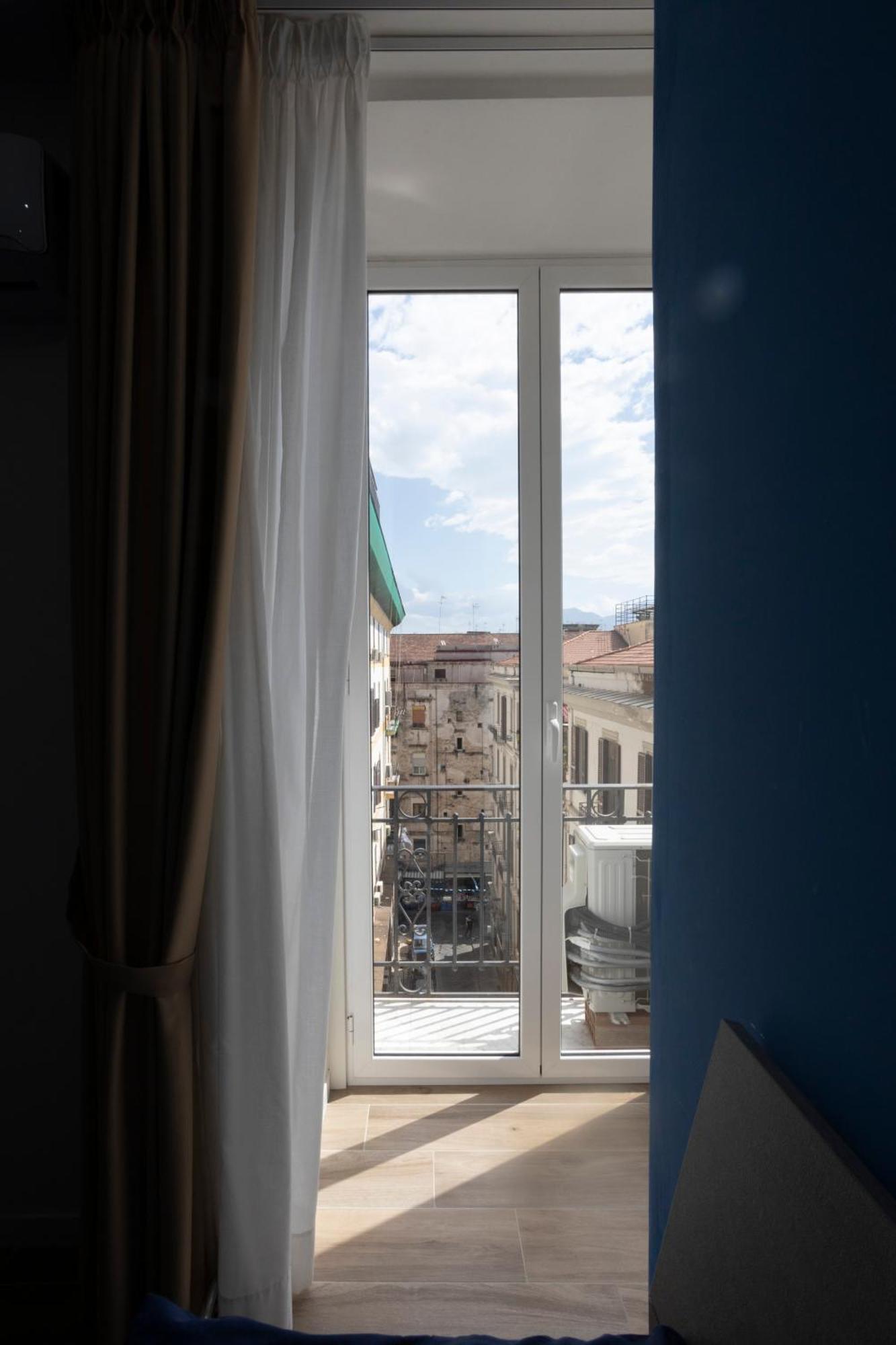 Giuly Suites & Rooms Neapol Exteriér fotografie