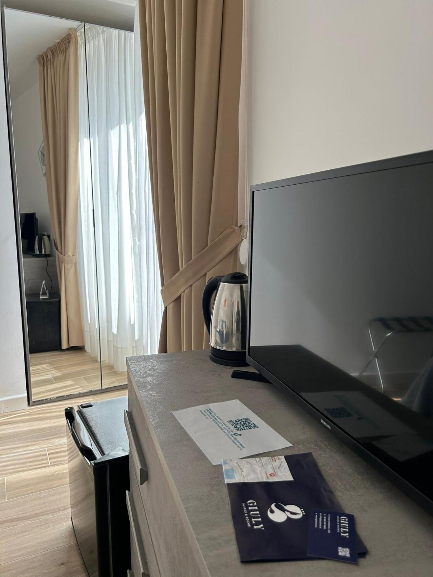 Giuly Suites & Rooms Neapol Exteriér fotografie