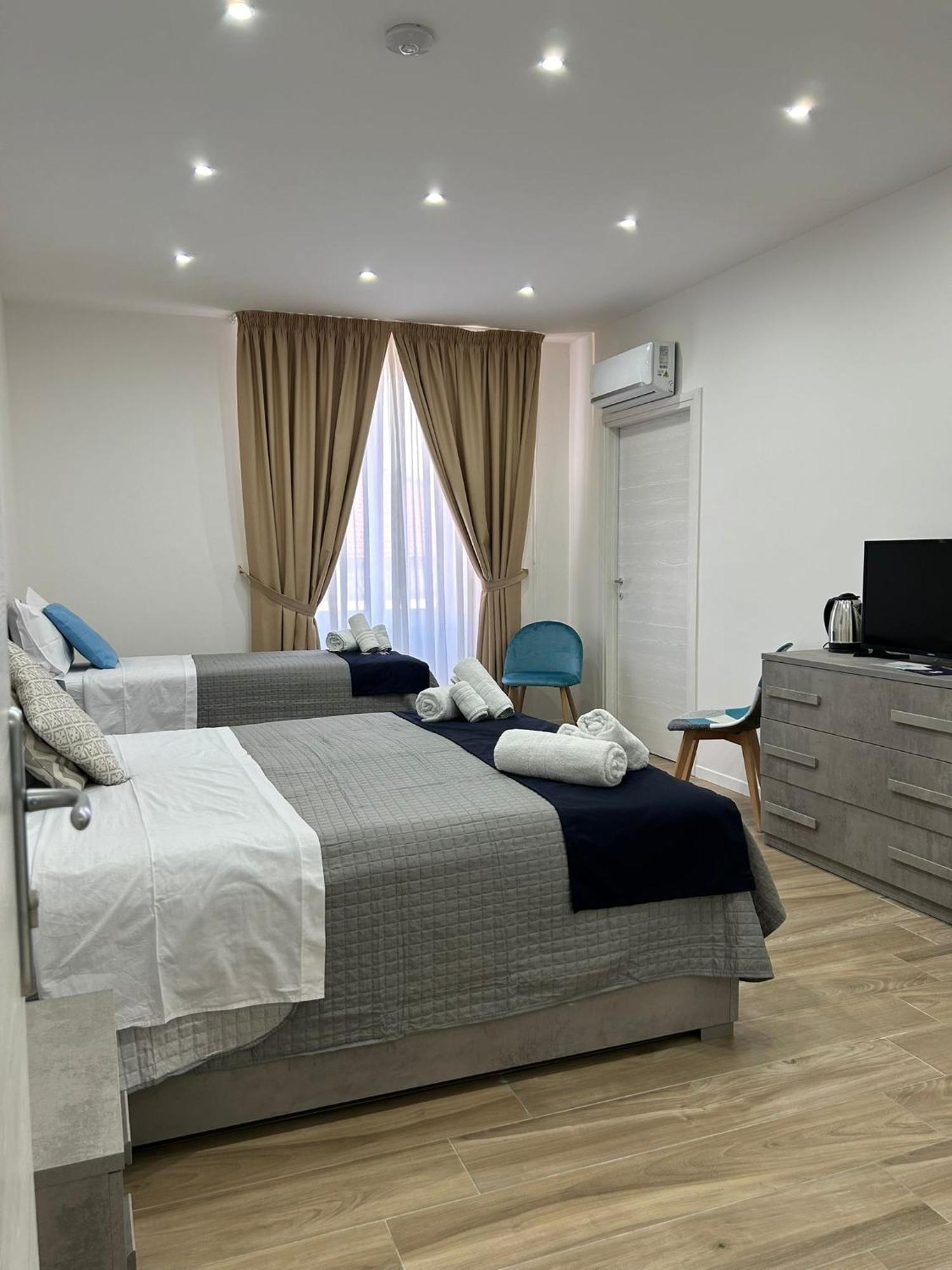 Giuly Suites & Rooms Neapol Exteriér fotografie